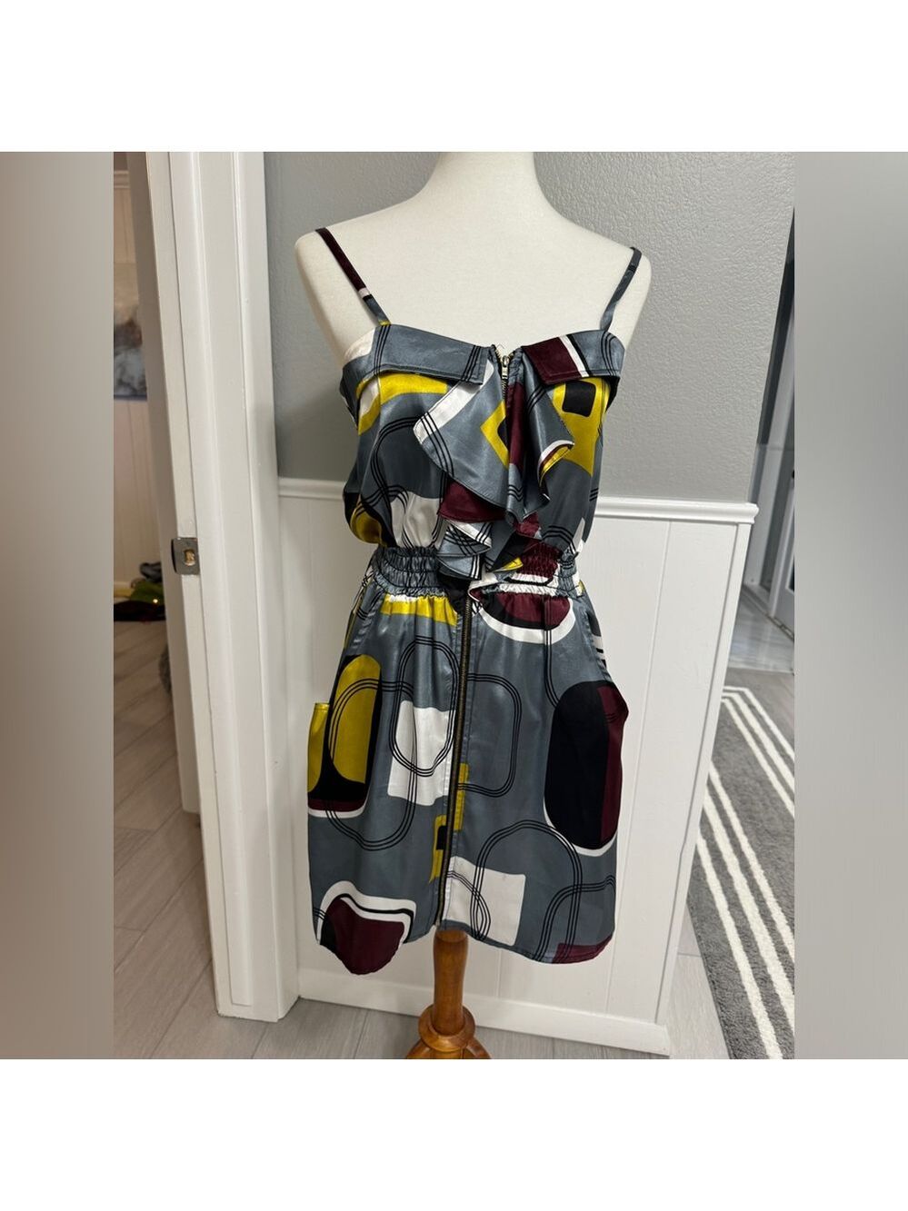 Soda Blu geometric print cocktail dress size M